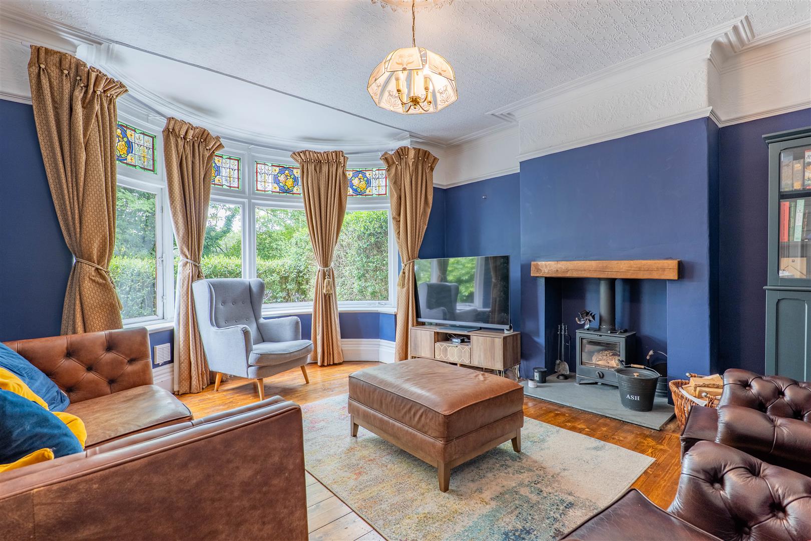 3 bed property in Station Road, Bolton